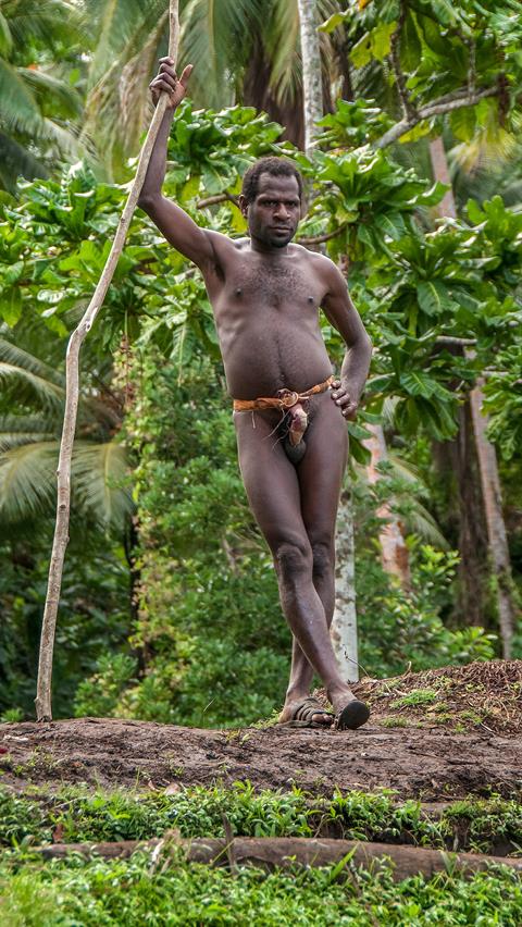 Ureinwohner in Vanuatu, Pentecoast in seinem traditionellen Kostüm namens "Namba" .
